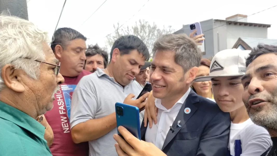 El gobernador bonaerense, Axel Kicillof, estuvo en Pergamino para cuestionar el acuerdo económico entre Javier Milei y Donald Trump.