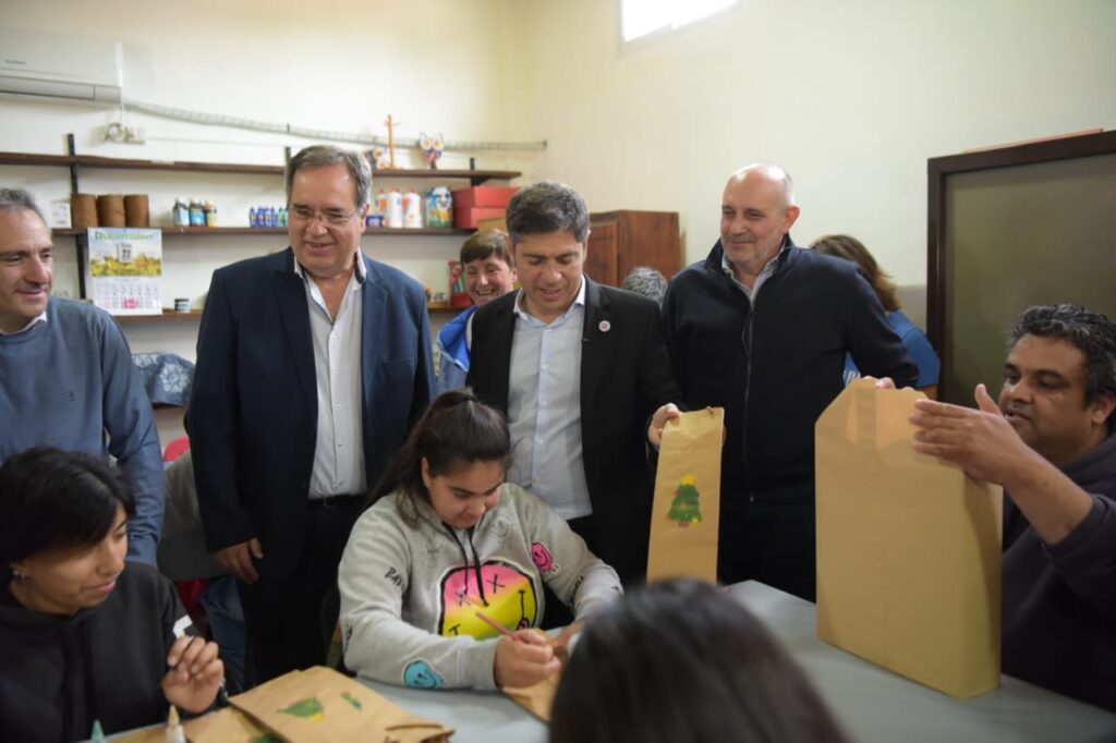 En el marco de una recorrida junto al gobernador Axel Kicillof, el presidente de la Cámara Baja provincial, Alexis Guerrera, pidió el voto de los bonaerenses para este domingo.