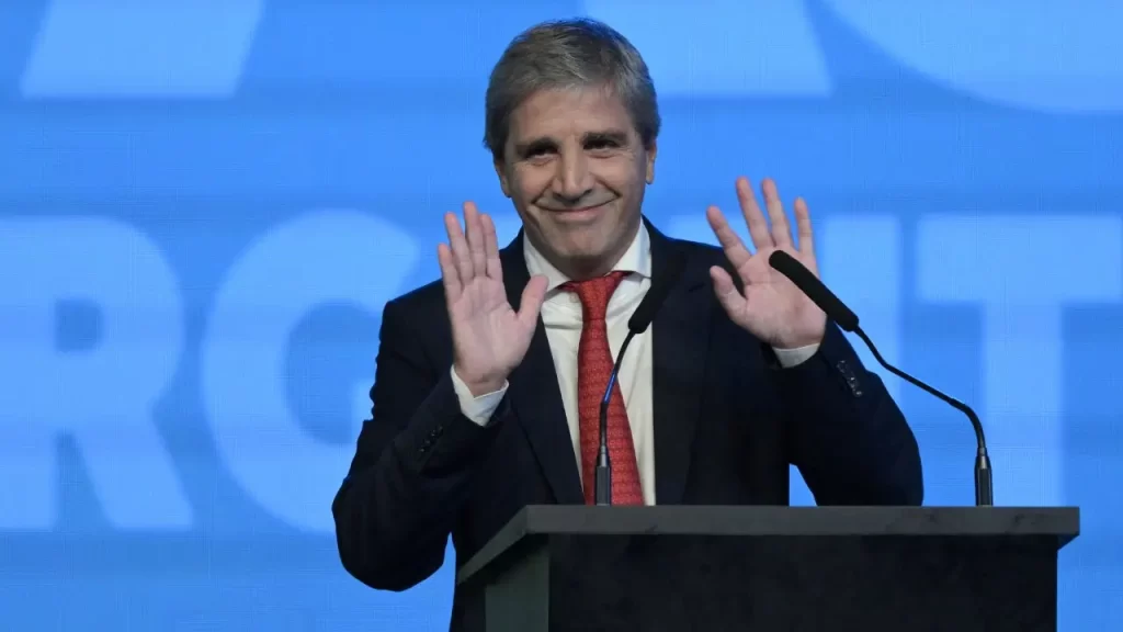 Caputo buscó llevar calma en la previa de las elecciones y se mostró confiado del salvataje financiero de los Estados Unidos.