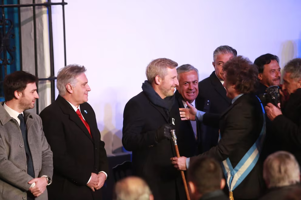 El presidente Javier Milei busca cosechar una foto con gobernadores aliados, post elecciones para avanzar con las reformas estructurales en materia laboral, tributaria y previsional.