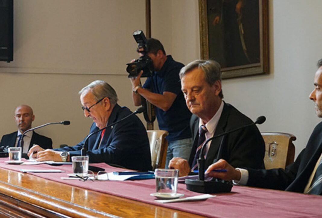Tras la licencia solicitada por Lunghi, el concejal Juan Pablo Frolik asumirá temporalmente el cargo de intendente de Tandil.