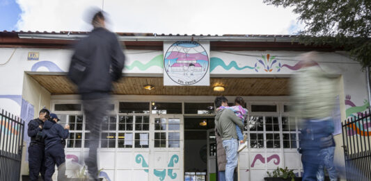 Apenas el 66% del padrón concurrió a votar este domingo en las elecciones 2025. Gana terreno el ausentismo.