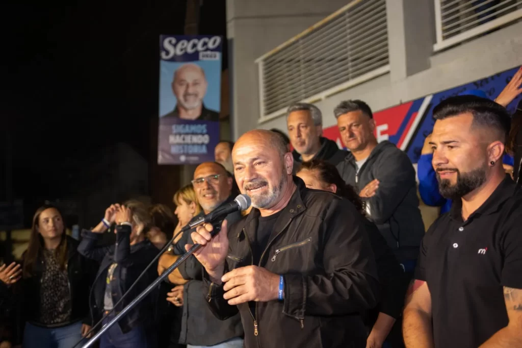Pese a los señalamientos internos, Secco revalidó el rol de Kicillof en la campaña y celebró el triunfo local de Fuerza Patria en Ensenada.