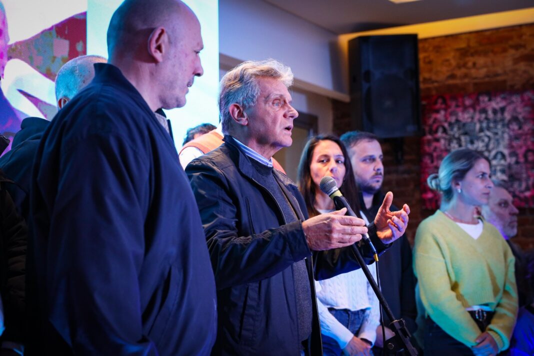 Tras la derrota electoral de Fuerza Patria en la provincia, el diputado bonaerense Gustavo Pulti respaldó el liderazgo de Kicillof con vistas a 2027.