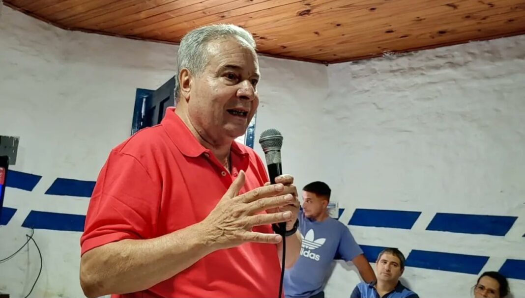 alessandro salto la campora El intendente de Salto, Ricardo Alessandro, culpó a La Cámpora por la derrota electoral del domingo y respaldó la gestión de Axel Kicillof.