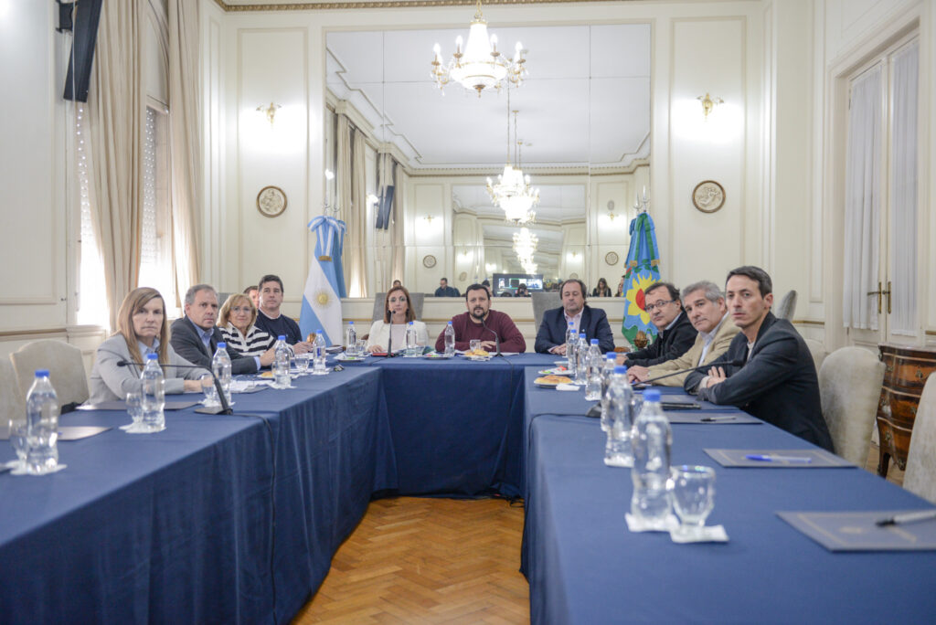 La comisión de ACA del Senado bonaerense aprobó el proyecto de La Cámpora para reducir la tasa de justicia destinada a la Caja de Abogados.