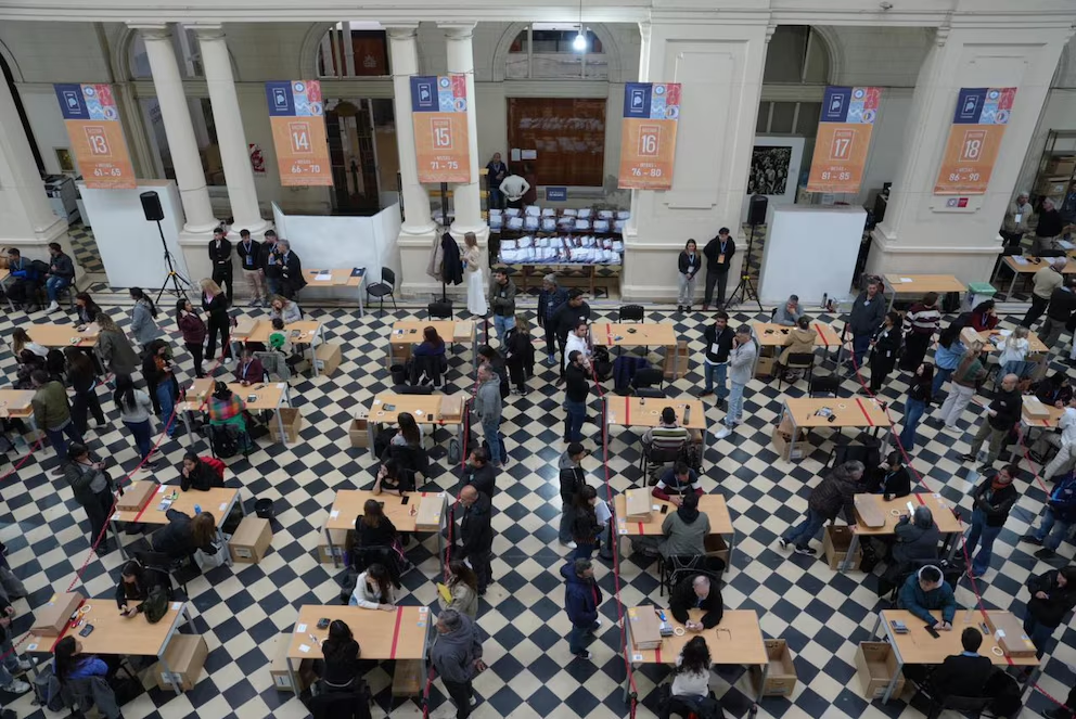 Elecciones 2025: la Justicia Electoral comenzará el escrutinio definitivo, que podría cambiar el resultado en 8 provincias.