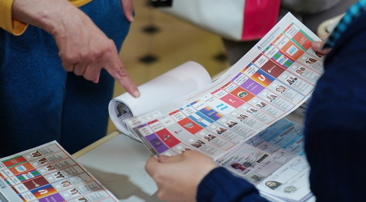 La Justicia Electoral comenzará este miércoles el escrutinio definitivo, que podría cambiar el resultado en 8 provincias con números ajustados. Todos los detalles.