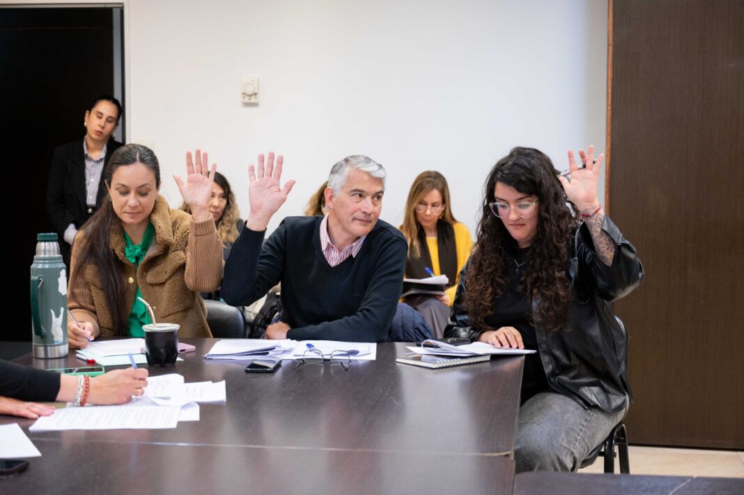El proyecto de Endere (PRO) que busca agilizar la creación de parques industriales, obtuvo dictamen y avanza en su recorrido legislativo.
