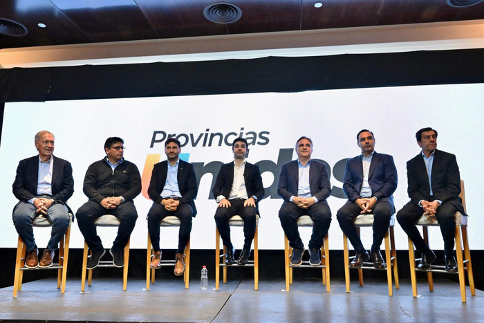 Los gobernadores de Provincias Unidas forman parte de la convocatoria de Milei, tras los magros resultados en las últimas elecciones legislativas.