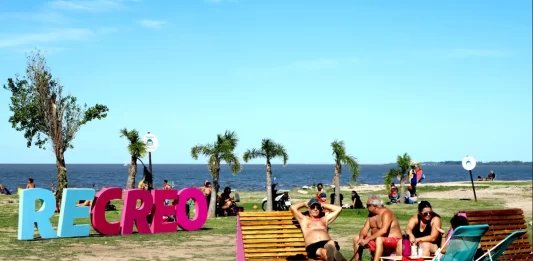El Gobierno de la provincia de Buenos Aires volvió a poner el foco en el Turismo Social con el relanzamiento de un programa clave de cara a la temporada 2026.