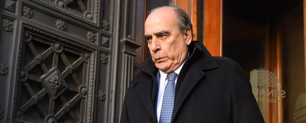 Guillermo Francos desmintió rumores sobre su salida del Gabinete, defendió su relación con Javier Milei y adelantó la agenda de reformas.