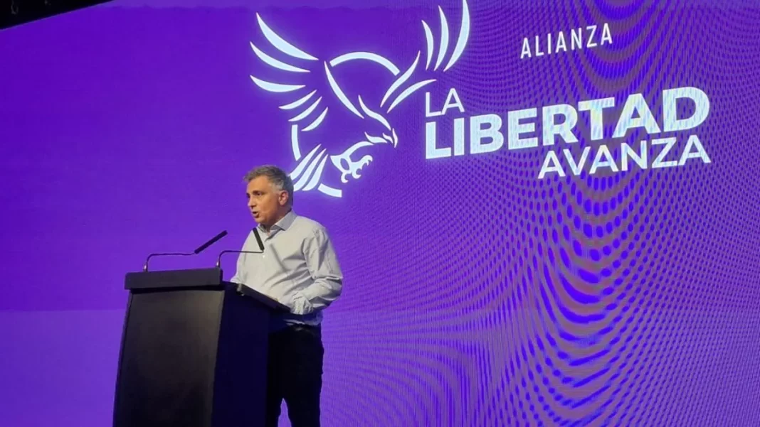 Sebastián Pareja afianza su poder en la provincia de Buenos Aires con apoyo legislativo y respaldo de Karina Milei, tras el triunfo legislativo de LLA.