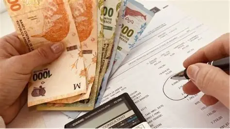 El Gobierno nacional liberalizó las tarifas de los servicios públicos, por lo que la luz, el gas, el agua y los combustibles treparán al 3,8% en noviembre.