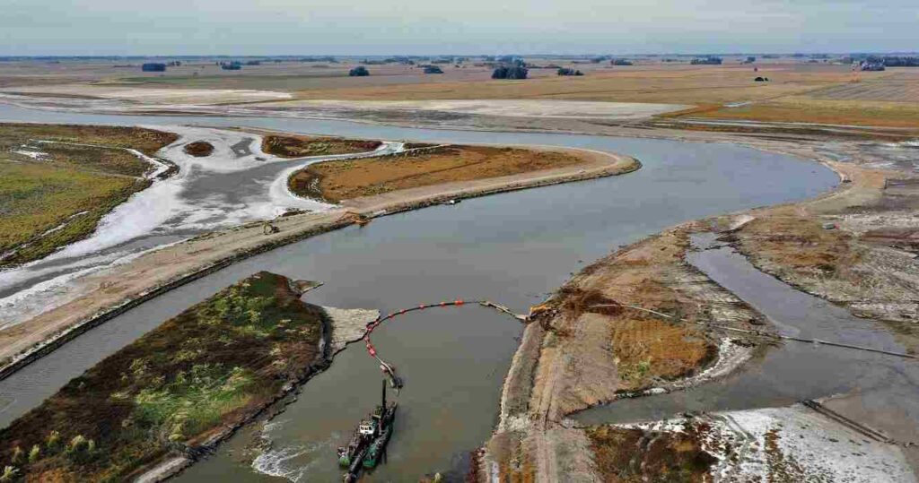 Katopodis apuntó contra el Gobierno nacional de Javier Milei luego de que sus funcionarios responsabilizaran a la Provincia por la paralización de obras en la cuenca del Río Salado.
