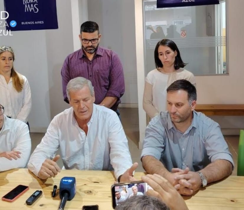 Los concejales electos de Azul por LLA cuestionaron la prórroga indefinida de la emergencia económica en el municipio.