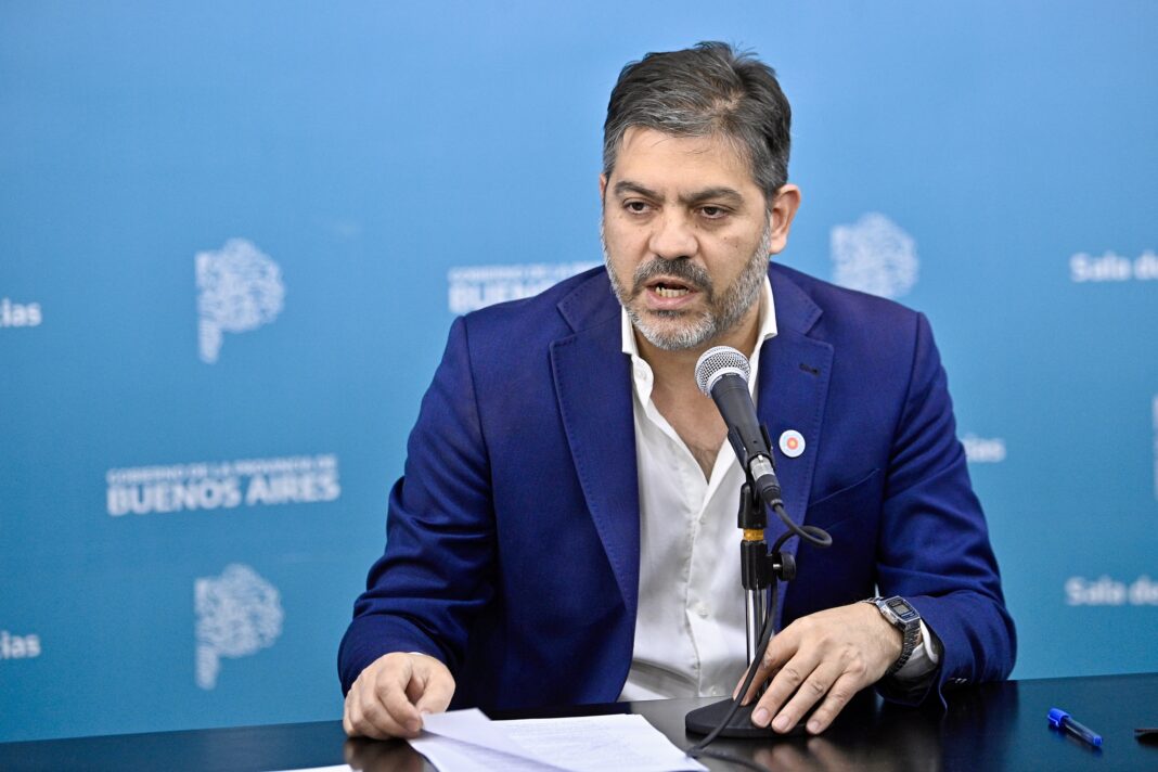 Carlos Bianco responsabilizó a Javier Milei por paralizar las obras en la Cuenca del Salado y advirtió que Nación no ejecuta los fondos disponibles.
