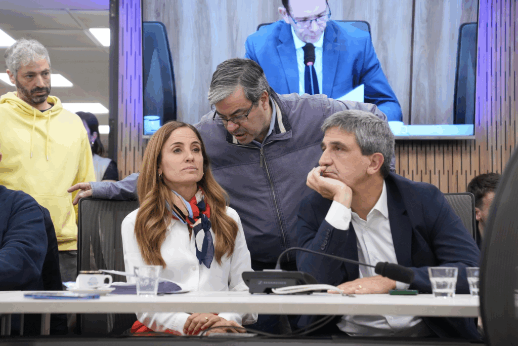 Diputados espera recibir este jueves al ministro de Salud, Mario Lugones, para que brinde explicaciones por el escándalo del fentanilo contaminado.