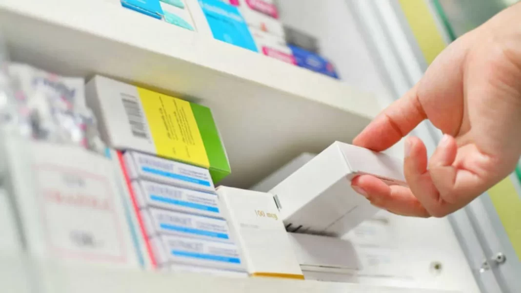 La titular del Colegio de Farmacéuticos bonaerense, Alejandra Gómez, alertó por la desregulación del control a los medicamentos extranjeros.