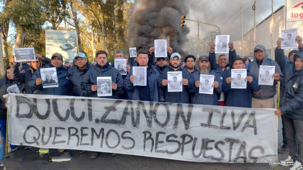 Los 300 trabajadores despedidos de Ilva, mantienen un acampe en las instalaciones de la planta en Pilar, desde hace más de 70 días.