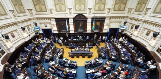 La Cámara de Diputados bonaerense tuvo su sesión para darle ingreso al Presupuesto 2026. Cómo vienen los números y qué exige la oposición.