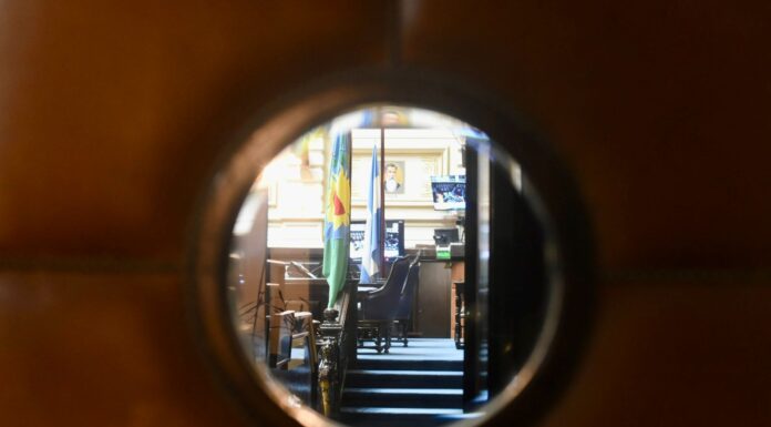 Arrancó el debate del Presupuesto 2026: qué piden las distintas tribus de la oposición Con las negociaciones en marcha por el Presupuesto 2026, las distintas tribus de la oposición salieron a plasmar sus reclamos en dialogo exclusivo con Diputados bonaerenses.