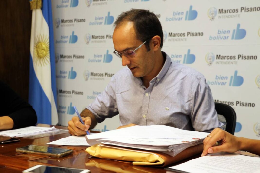 El intendente de Bolívar, Marcos Pisano, renunciará a la intendencia a partir del 10 de diciembre para asumir en el Senado bonaerense.