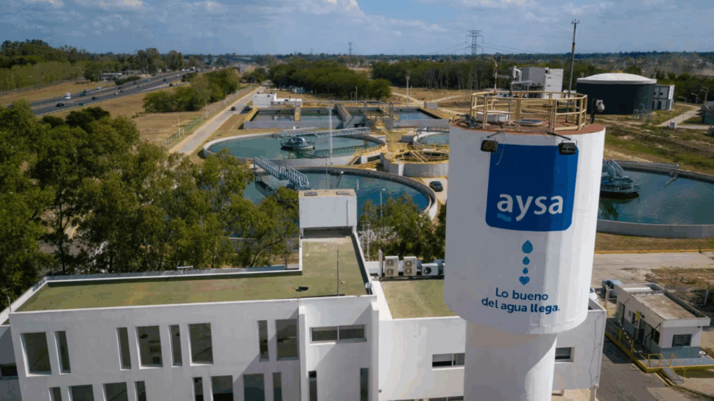 A mediados de año, el Gobierno nacional confirmó la aprobación del nuevo plan para AySA, que finaliza con su privatización.