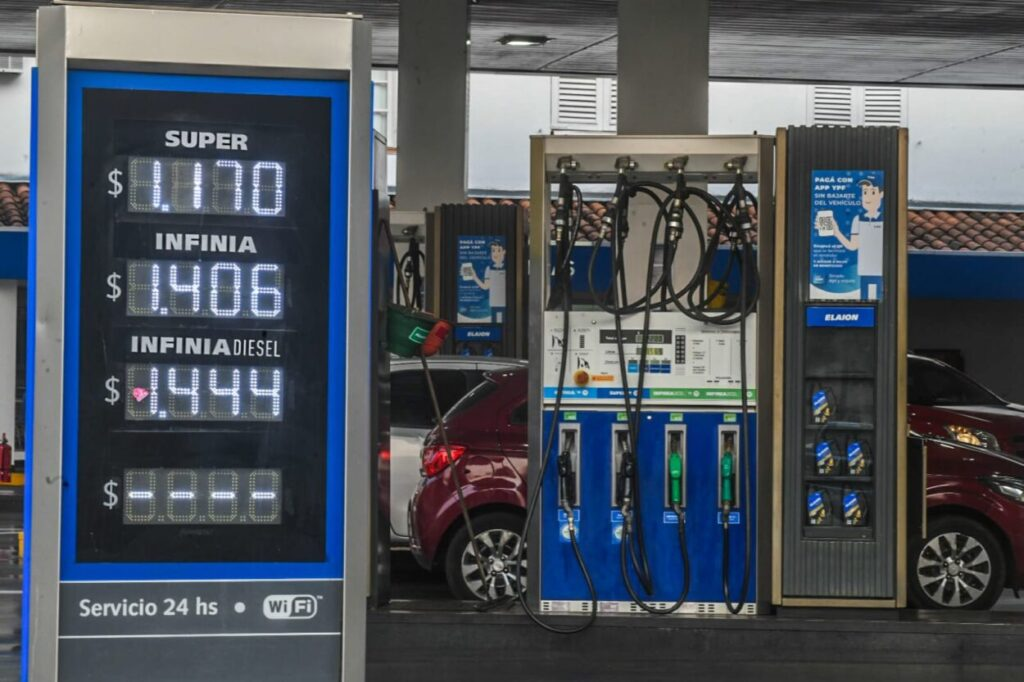 El Frente Renovador salió a la carga contra Diego Valenzuela por sus críticas al proyecto de Rasquetti que busca dar previsibilidad en los aumentos de combustibles. 