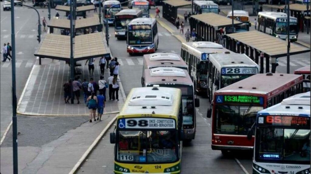 El boleto de colectivo en el AMBA volverá a ajustarse este lunes, en el marco del proceso de reducción de subsidios.