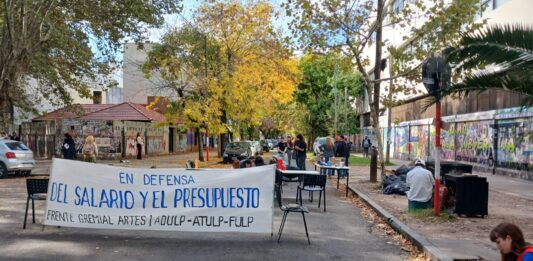 La UNLP comienza una nueva semana con un paro, un asueto y un feriado que afectan de lleno las actividades académicas en una semana clave para los estudiantes.