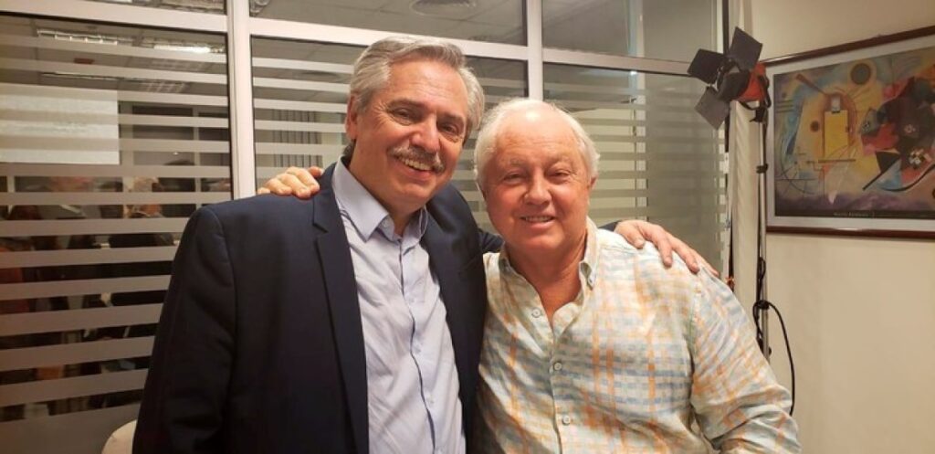 El expresidente Alberto Fernández habría favorecido a Martínez Sosa en la contratación de seguros para organismos públicos.