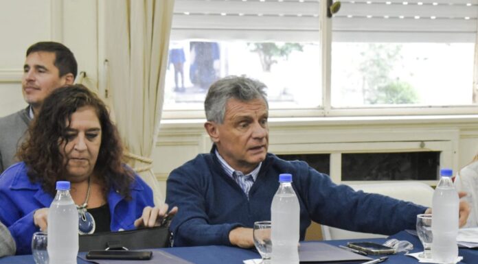 El kicillofismo criticó el bloqueo al pedido de deuda: “Tiran la piedra y esconden la mano” En medio de las negociaciones del Presupuesto, el diputado Gustavo Pulti cargó contra la oposición por bloquear el pedido de deuda de Kicillof.