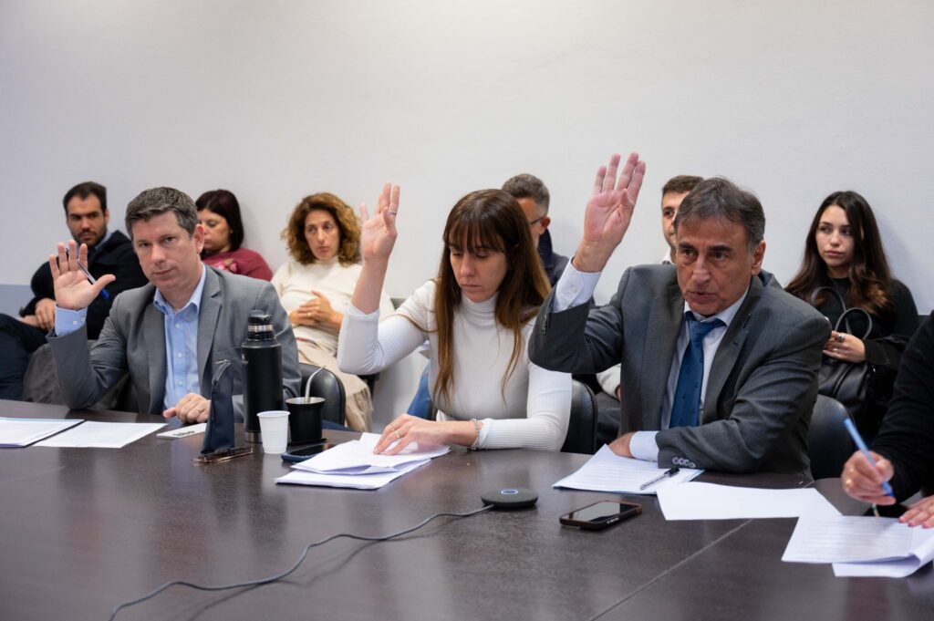 La comisión de Legislación General de la Cámara de Diputados bonaerense despachó la ley para bloquear las apuestas web en escuelas.