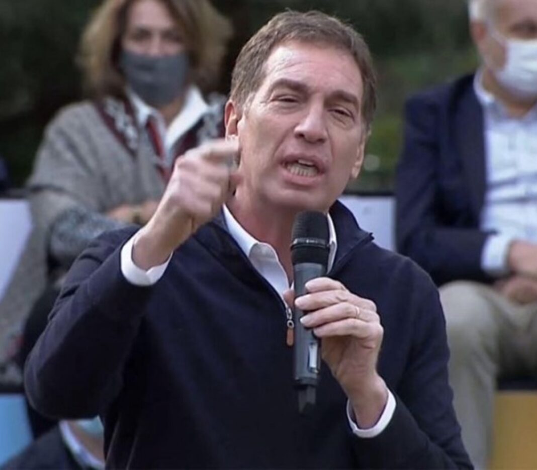 El ministro del Interior, Diego Santilli, profundiza su estrategia de acercamiento con los Gobernadores peronistas.