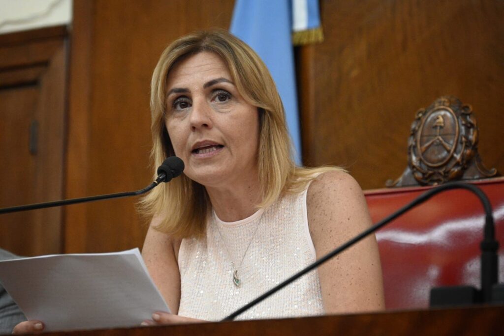 La proclamación de Mónica Biasone como rectora y de Marina Sánchez Herrero como vicerrectora marcó un hecho histórico en la Universidad de Mar del Plata.