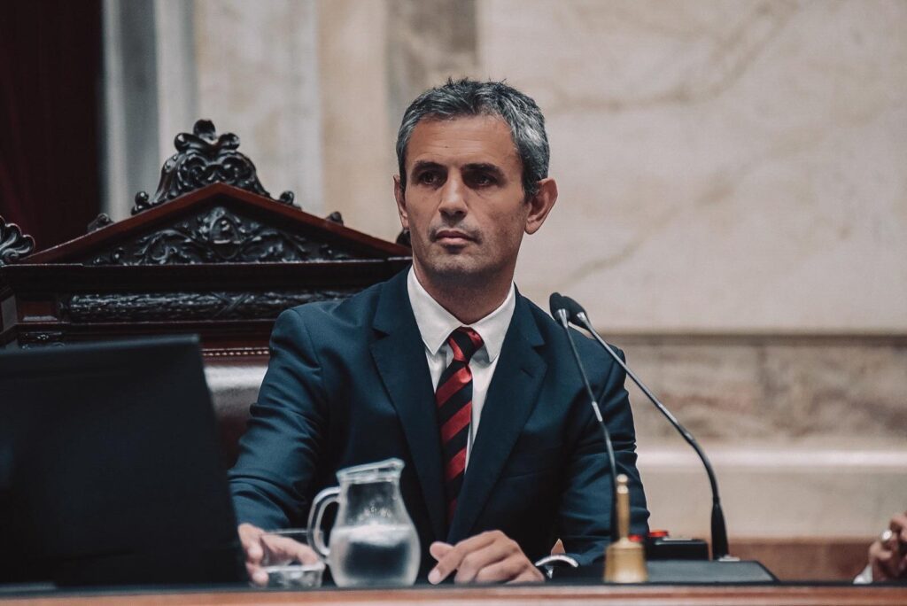 En línea con los médicos bonaerenses, las sociedades científicas reclamaron a Martín Menem la suspensión del evento antivacunas en el Congreso.