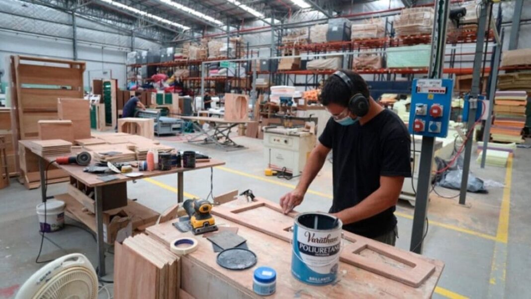 El nuevo informe del Estimador Mensual de Actividad Económica (EMAE) del INDEC no convalidó la recesión prevista por la mayor parte del sector privado.