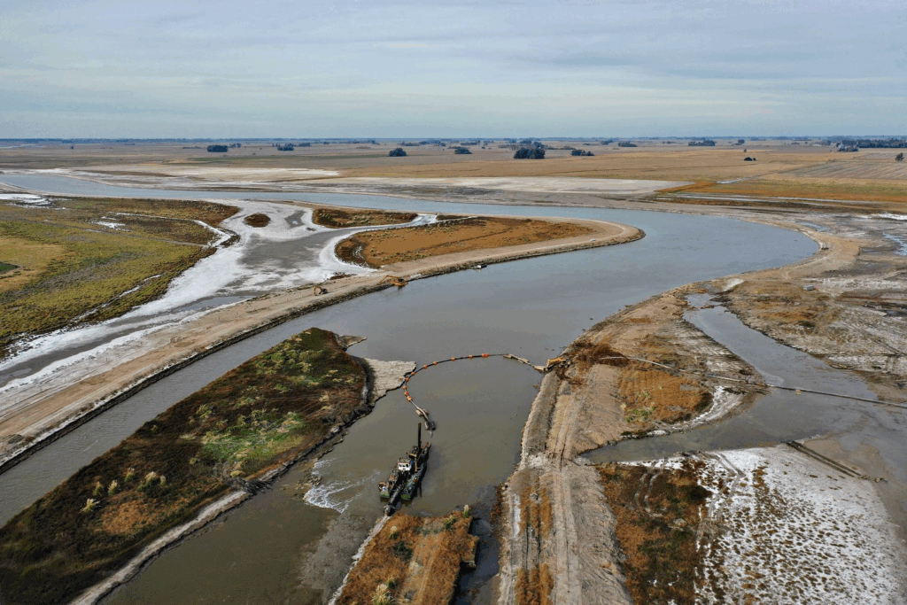 La Cuenca del Río Salado atraviesa el centro y norte del territorio bonaerense, y se extiende por 170.000 kilómetros cuadrados.