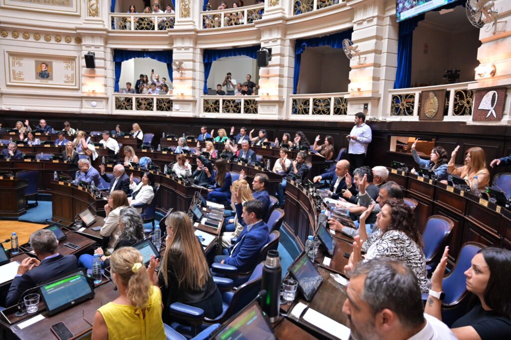 Tras la aprobación en Diputados, el Senado bonaerense sancionó el Presupuesto 2026 del gobernador Axel Kicillof.