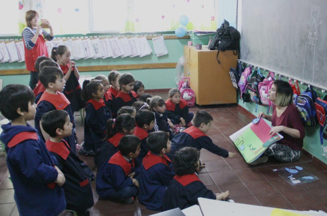 En su cuarta sesión del año, el Senado sancionó el proyecto de la legisladora Luciana Padulo que modifica la ESI para incorporar el grooming en las escuelas.
