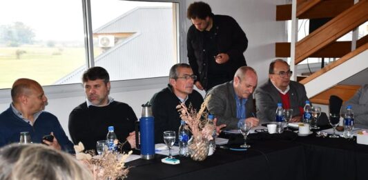 El Foro de Intendentes de la Unión Cívica Radical (UCR) analizó el bono adicional de Axel Kicillof y pidió que el fondo no esté atado al endeudamiento.