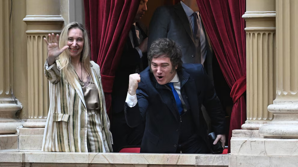 Con la presencia de Javier y Karina Milei en el palco, juraron los nuevos diputados y el riojano Martín Menem se quedó nuevamente con la presidencia de la Cámara baja.