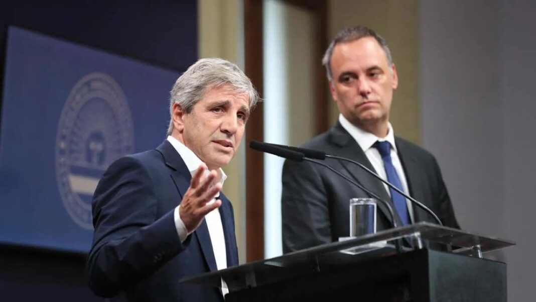 El ministro Caputo confirmó una nueva baja de retenciones y afirmó que la medida busca fortalecer la competitividad del sector agroindustrial.