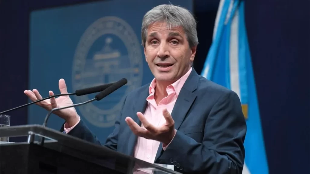 Luis Caputo apeló a la Ley de Responsabilidad Fiscal para justificar la negativa al pedido de endeudamiento para Kicillof.