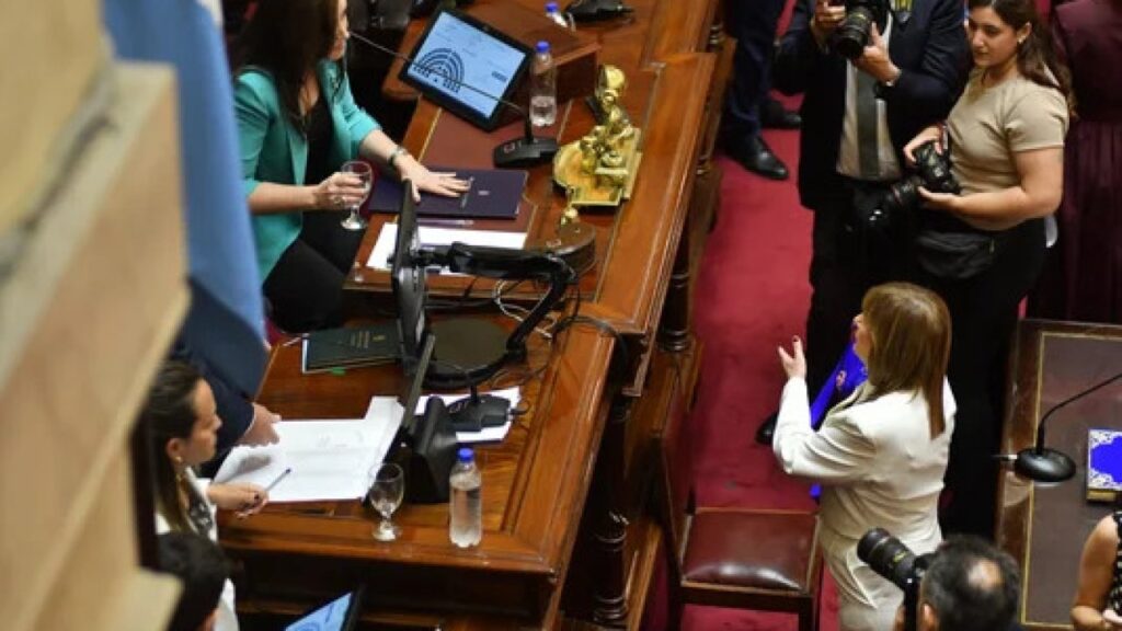 Reforma laboral: Bullrich y Villarruel acordaron una reunión de los presidentes de bloque para el próximo martes.