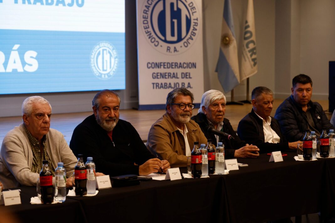 La CGT reúne al Consejo Directivo para acordar un rechazo unánime a la reforma laboral, aunque aún no hay medidas de fuerza programadas.