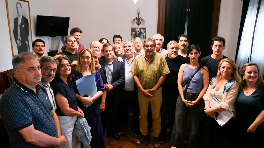 Las CTA se reunieron con diputados y senadores de Unión por la Patria para empezar a cranear el contraproyecto de reforma laboral.