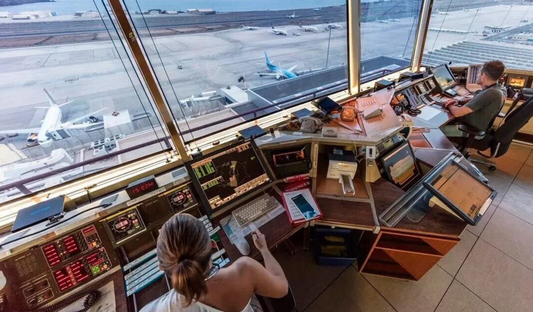 El gremio de controladores aéreos anunció una serie de paros que afectarán vuelos nacionales e internacionales en la previa de Navidad y Año Nuevo.