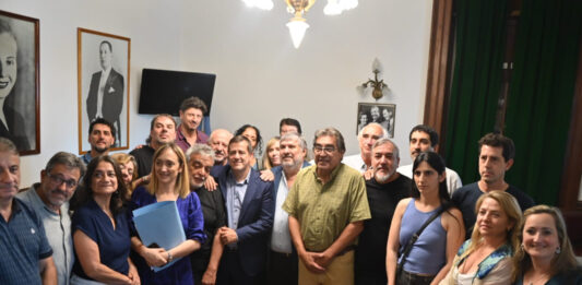 El Partido Justicialista (PJ) presentó una contrarreforma laboral para enfrentar el proyecto de Milei, con eje en salario y derechos laborales.